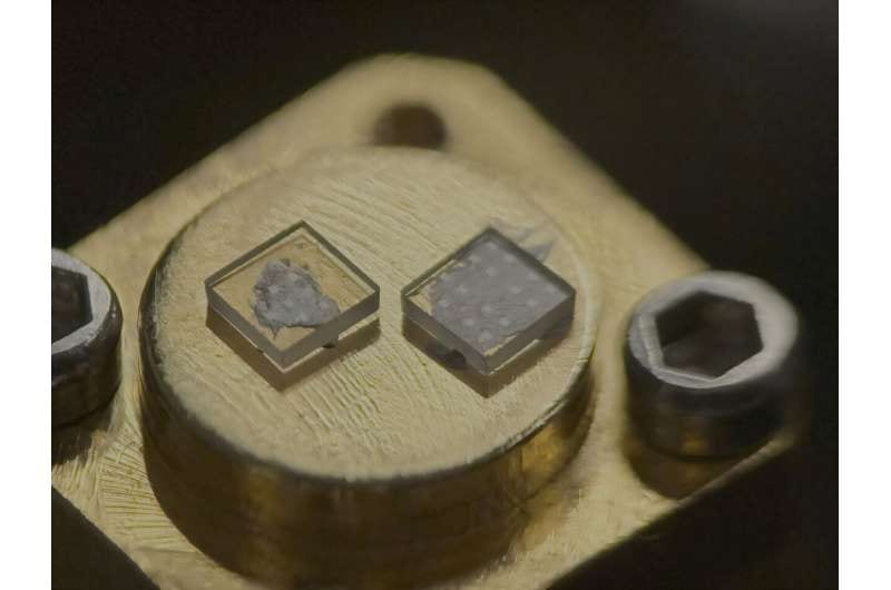 GaP on diamond chips